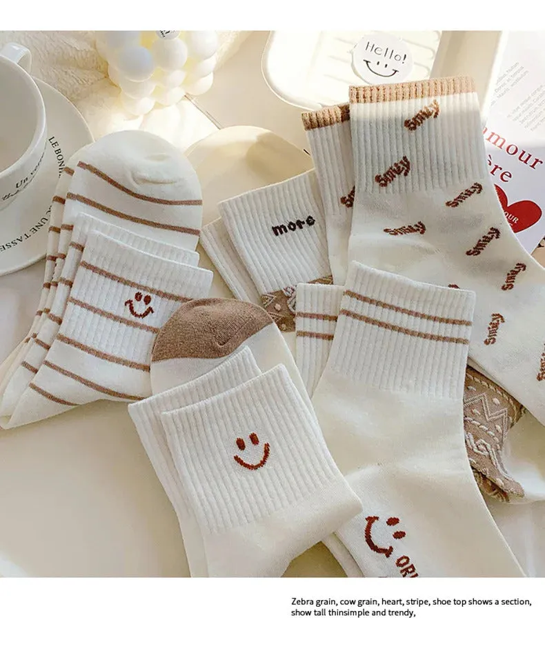 5 Pairs Women's Cute Smiling Mid Tube Print Socks Comfortable And Soft Round Neck Sports Socks Stockings