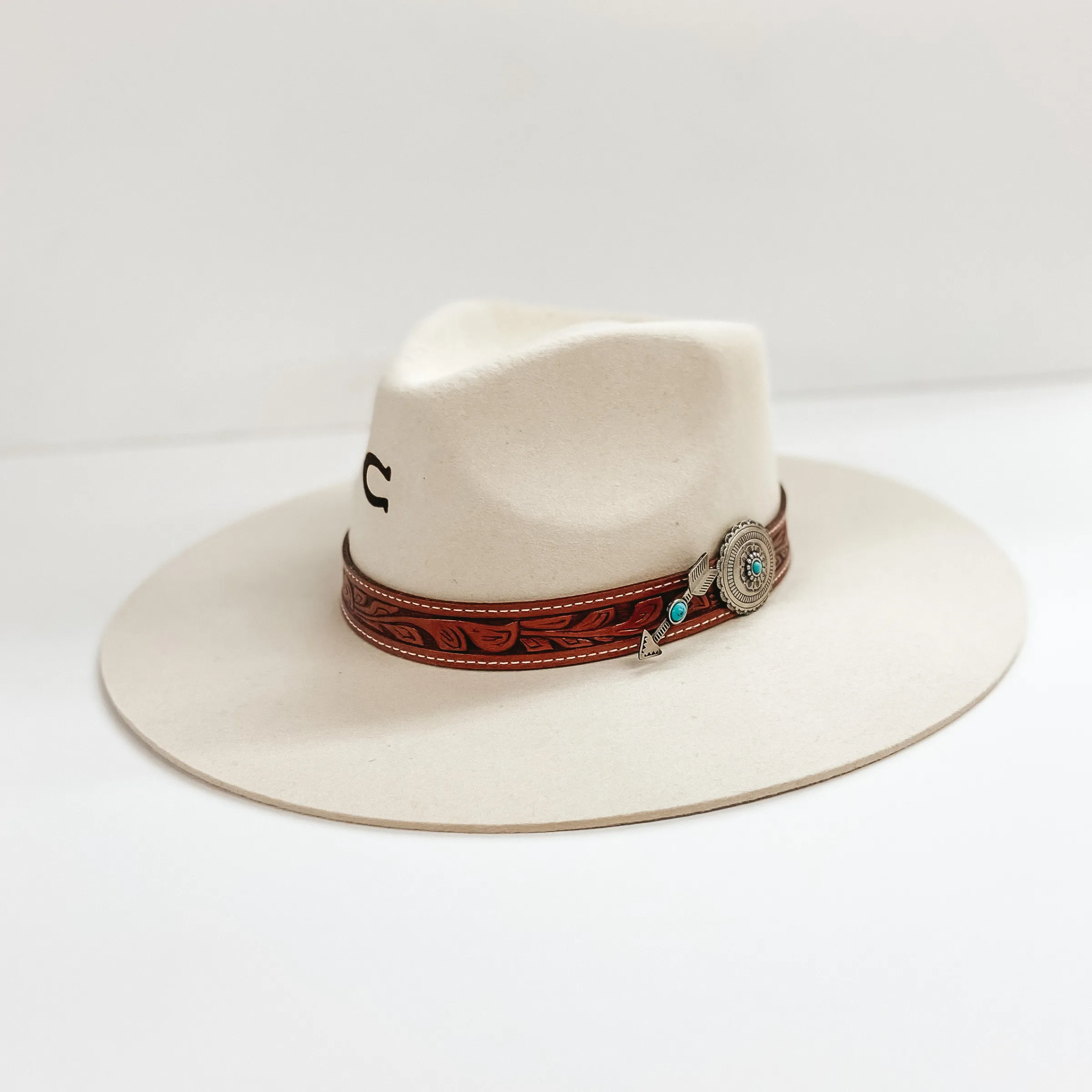 Charlie 1 Horse | White Sands Wool Felt Hat with Leather Tooled Band and Silver Concho in Ivory