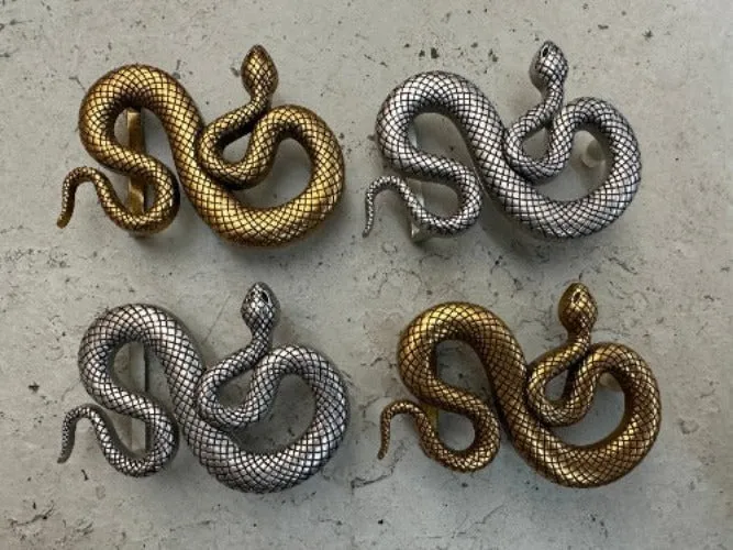 Making HISS-tory Textured Snake Belt Buckle